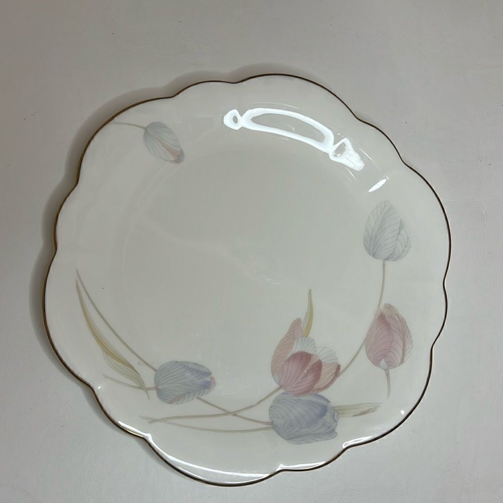 Mikasa Swiss Garden Wellington Cake Plate Bone China White Gold Trim Pink Blue